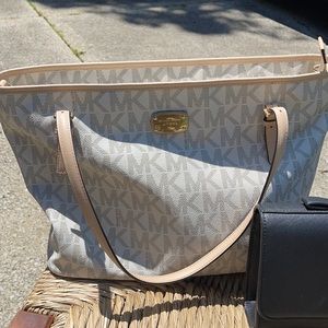 Beautiful MK like new